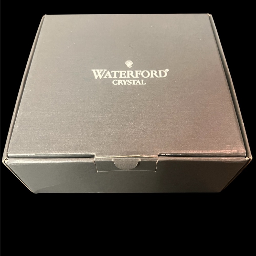Waterford Crystal Best Wishes
WineBottle Coaster - Picture 4 of 4